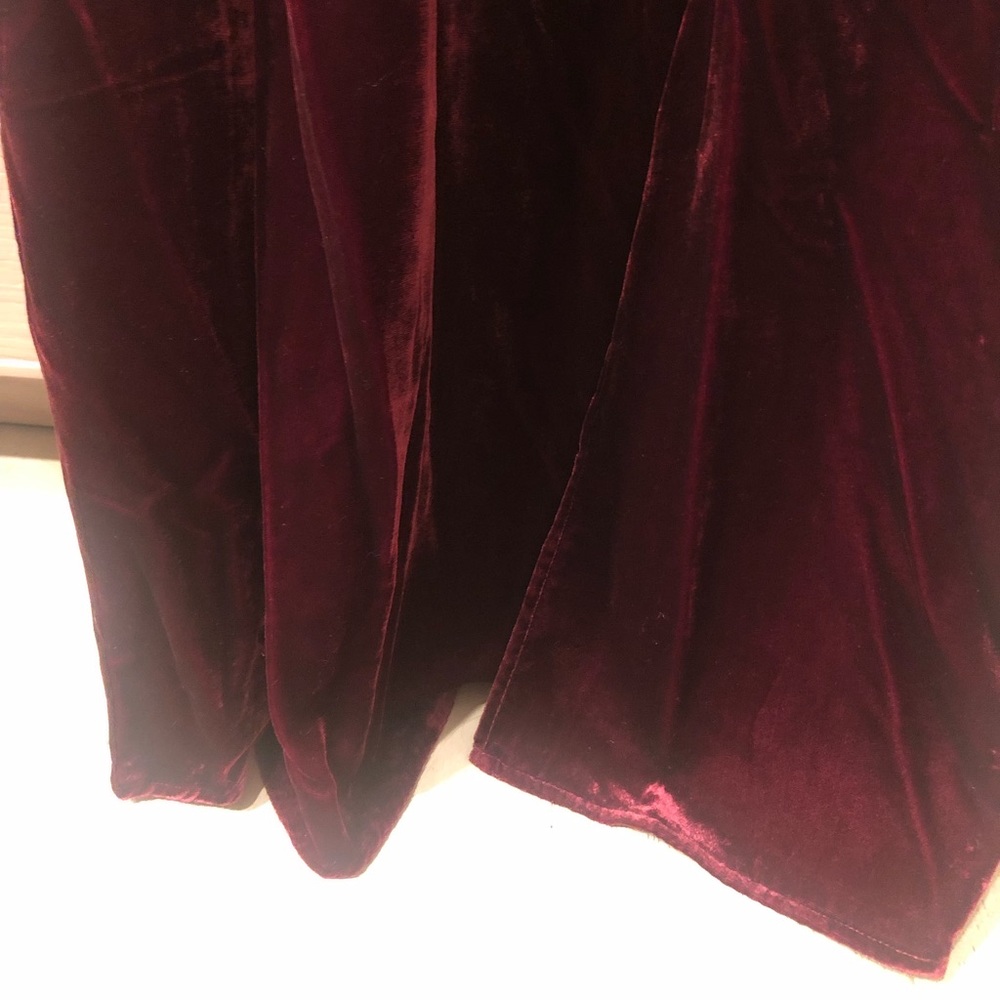Privacy Please Jupiter Dress in Wine - Picture 8 of 12